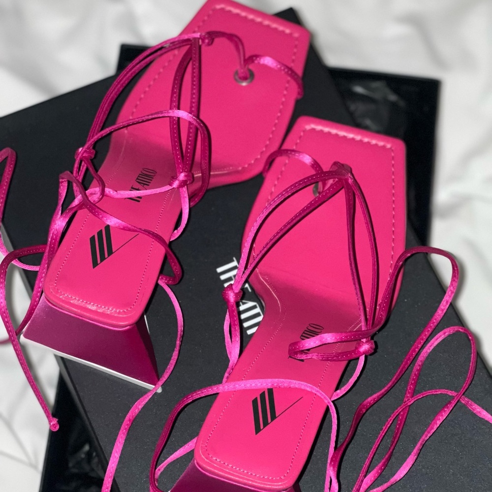 The Attico Mona Medium Heel Thong In Strawberry Satin